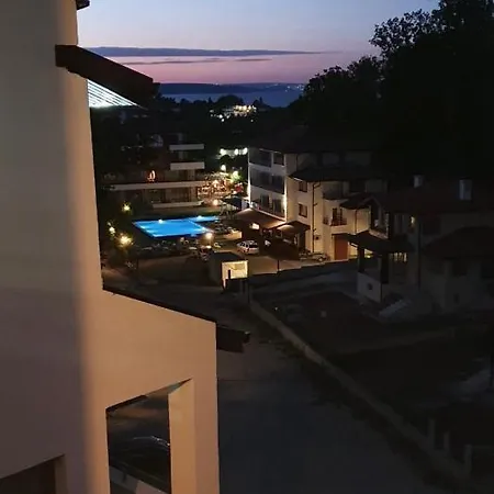 Студио Кати Apartment